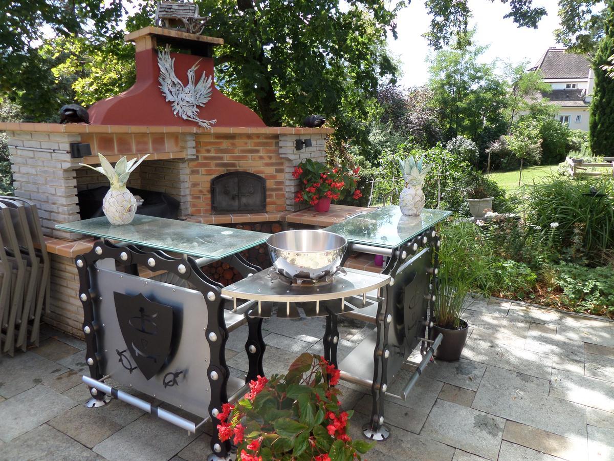 Bed and Breakfast Domaine Du Pressoir Ambilly Exterior foto