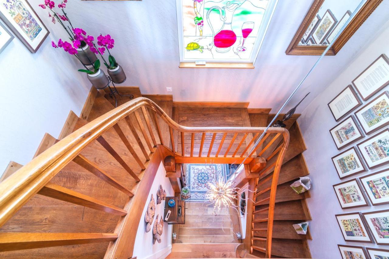 Bed and Breakfast Domaine Du Pressoir Ambilly Exterior foto